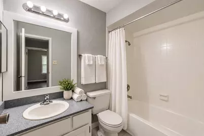 720 Memorial Mews #A, Houston, TX 77079 - Photo 11