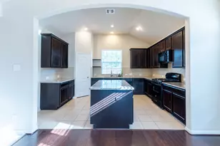 2506 Bay Hill Dr, Baytown, TX 77523 - Photo 7