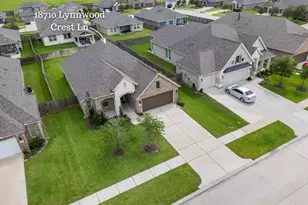 18710 Lynnwood Crest Ln, Manvel, TX 77578 - Photo 9