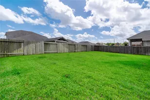 18710 Lynnwood Crest Ln, Manvel, TX 77578 - Photo 3