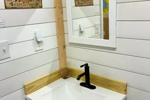 212 Wildwood Dr, Burkeville, TX 75932 - Photo 11