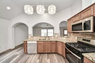 11922 Lois Ln Dr, Pinehurst, TX 77362 - Photo 13