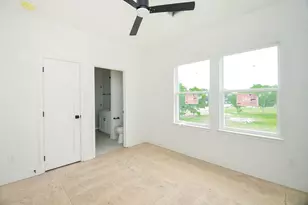 8110 Carver Rd, Houston, TX 77088 - Photo 15