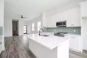 8110 Carver Rd, Houston, TX 77088 - Photo 3