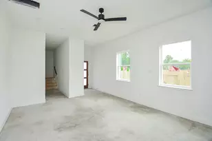 8110 Carver Rd, Houston, TX 77088 - Photo 11