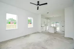 8110 Carver Rd, Houston, TX 77088 - Photo 9