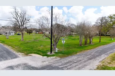 0 4th, Louise, TX 77455 - Photo 9