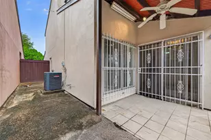 12327 Crest Lake Dr, Houston, TX 77072 - Photo 39