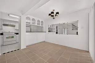 12327 Crest Lake Dr, Houston, TX 77072 - Photo 11