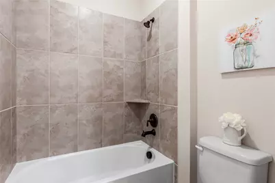 9211 Lowell Cliff Drive, Cypress, TX 77433 - Photo 33