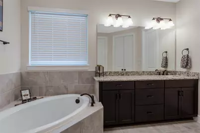 9211 Lowell Cliff Drive, Cypress, TX 77433 - Photo 29