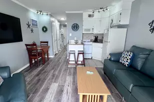 6102 Seawall Blvd, Galveston, TX 77551 - Photo 9