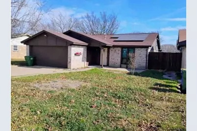 624 Hallvale Drive, White Settlement, TX 76108 - Photo 1