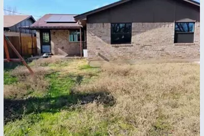 624 Hallvale Drive, White Settlement, TX 76108 - Photo 5