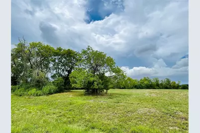 334 Lakeview Drive, Angleton, TX 77515 - Photo 3