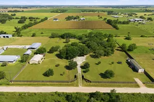 9318 E Creek Bend Dr, Needville, TX 77461 - Photo 7