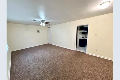 5806 Beldart Street, Houston, TX 77033 - Photo 7