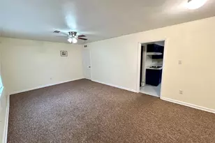 5806 Beldart St, Houston, TX 77033 - Photo 7