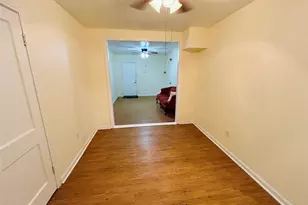 5806 Beldart St, Houston, TX 77033 - Photo 13