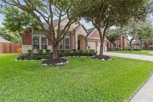 2611 Brightlake Way Ln, Pearland, TX 77584 - Photo 3
