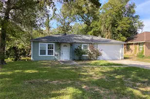 2103 Holly Dr, Dickinson, TX 77539 - Photo 1