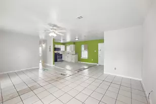 1911 Thonig Rd, Houston, TX 77055 - Photo 5