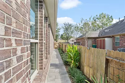 109 Crinium Lily Court, Montgomery, TX 77316 - Photo 35