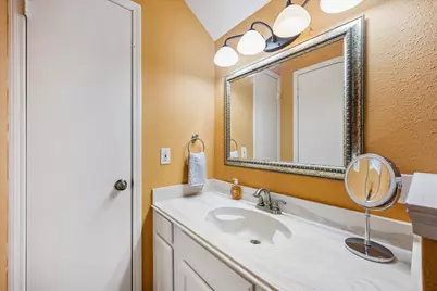 1414 W Castlewood Avenue, Friendswood, TX 77546 - Photo 13