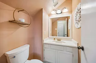 1414 W Castlewood Ave, Friendswood, TX 77546 - Photo 15