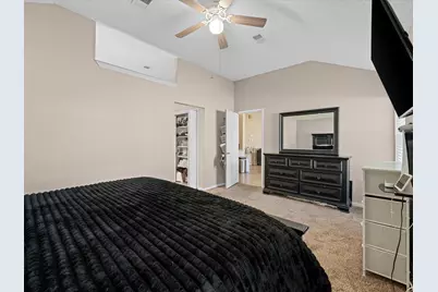 10302 Wayward Wind Lane, Houston, TX 77064 - Photo 15