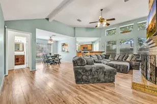 11107 Kirkpark Dr, Houston, TX 77089 - Photo 3