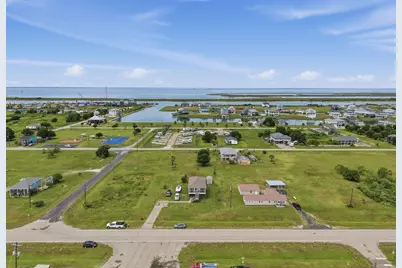 1811 Broadway Avenue, Port Bolivar, TX 77650 - Photo 11