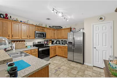 1811 Broadway Avenue, Port Bolivar, TX 77650 - Photo 25