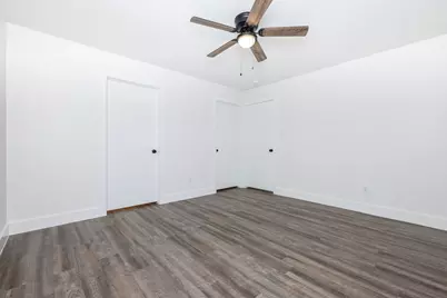 10225 Farrell Drive, Houston, TX 77070 - Photo 15