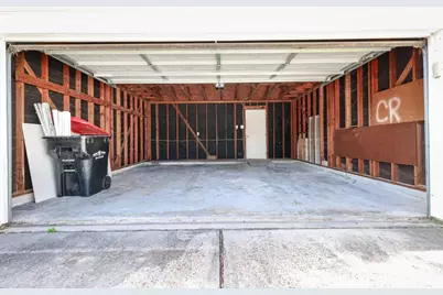 10225 Farrell Drive, Houston, TX 77070 - Photo 19