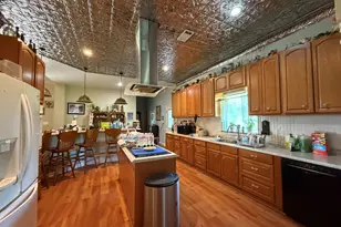 5477 Dunromin Rd, Orange, TX 77632 - Photo 9