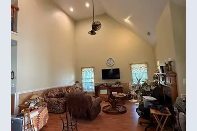 5477 Dunromin Road, Orange, TX 77632 - Photo 11