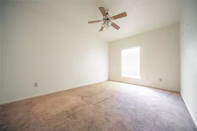 13927 Lynnwood Lane, Sugar Land, TX 77498 - Photo 7