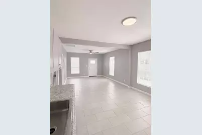 6 Burr Street #1/2, Houston, TX 77011 - Photo 7