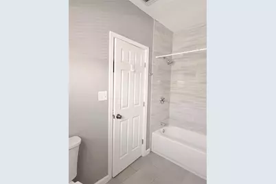 6 Burr Street #1/2, Houston, TX 77011 - Photo 11