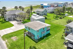 106 E Madison Ave, Port O Connor, TX 77982 - Photo 5