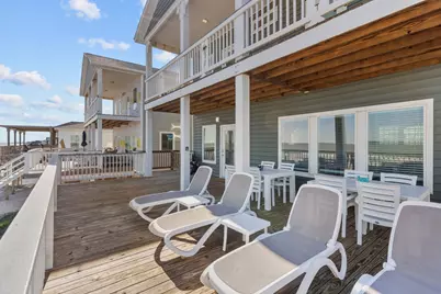 103 W Palm Street, Surfside Beach, TX 77541 - Photo 9