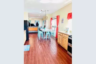 728 Sealy Street, Galveston, TX 77550 - Photo 5
