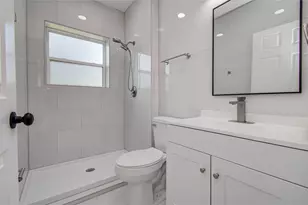 7530 Park Pl Blvd, Houston, TX 77087 - Photo 27