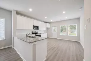 2026 Kansas St, La Marque, TX 77568 - Photo 5