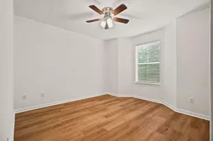 8051 Bay Branch Dr, The Woodlands, TX 77382 - Photo 15