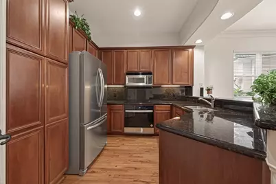 58 Briar Hollow Lane #204, Houston, TX 77027 - Photo 13
