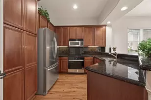 58 Briar Hollow Ln, Houston, TX 77027 - Photo 13