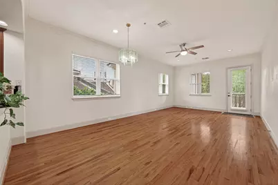 58 Briar Hollow Lane #204, Houston, TX 77027 - Photo 9