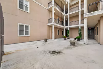 58 Briar Hollow Lane #204, Houston, TX 77027 - Photo 3